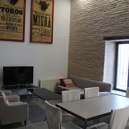 Cozy & Modern Apartment Hombre De Piedra 세비야 외부 사진
