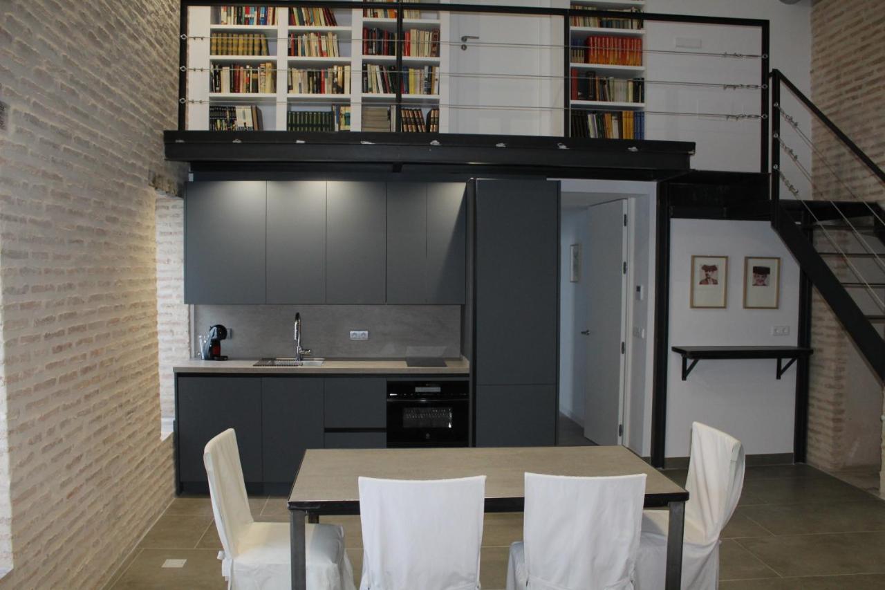 Cozy & Modern Apartment Hombre De Piedra 세비야 외부 사진